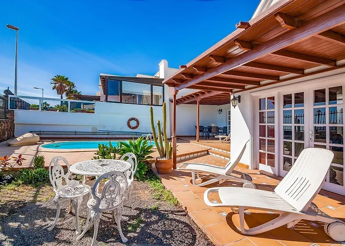 Villa Tias
